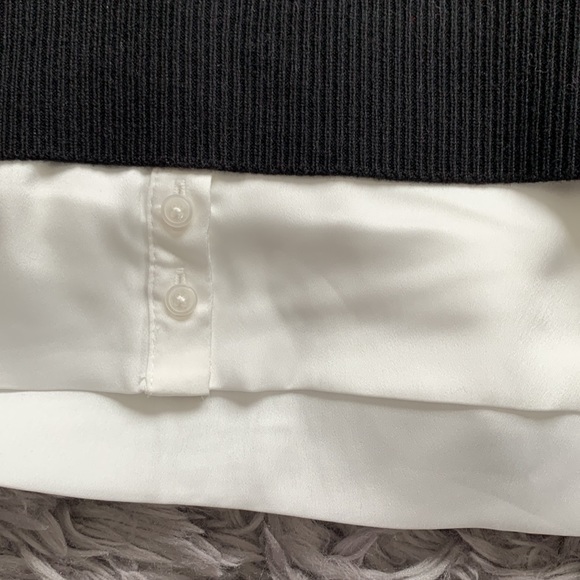 NWT White House Black Market Black Mixed Media V Neck Tunic Sweater NEW Sz XS - Picture 9 of 10